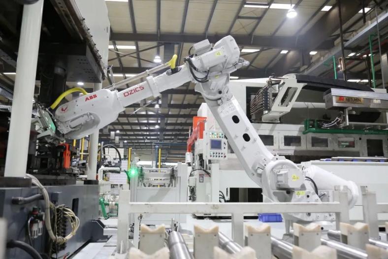 陽和工業新區 智能產線投產，機器人助力產業升級